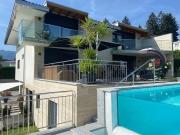 Via Cureglia 10 vani 342mq