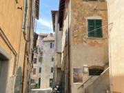 Via dei Perrando 9 6 vani 112mq