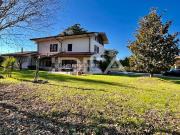 Via del Borghetto S. PIETRO A VICO 8 vani 500mq