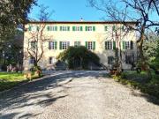 Via del Caporale 773 15 vani 750mq