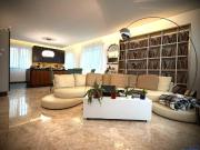 Via del Sole quadrilocale 220mq