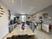 VIA DELLA CAVA 5 vani 103mq