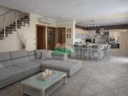 VIA DELLA VIGNA 10 vani 220mq