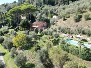 Via di Mastiano e Gugliano 1024 10 vani 300mq