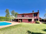 Via di Montecarlo 7 vani 260mq