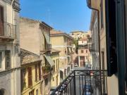 VIA FINAMORE 23 8 vani 151mq