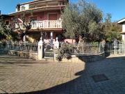 VIA FORNACI 5 vani 409mq