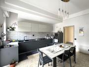 Via Fratelli Rosselli 5 vani 140mq