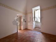 via giacomo leuzzi 10 trilocale 80mq