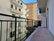 Via Giulia de Vincenzi 8383 5 vani 70mq