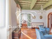 Via Giulia: Prestigiosa Residenza Rinascimentale