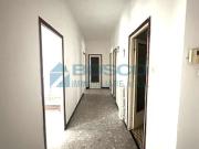 Via Giulio della Torre 72 25 5 vani 110mq