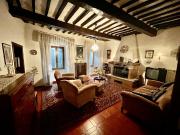 Via Grande 30 11 vani 331mq