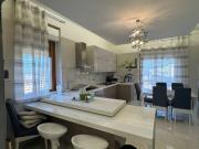 Via GROTTA SANTA 8 vani 190mq Via GROTTA SANTA 8 vani 190mq