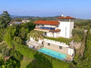 Via Leonardo Da Vinci 62 6 vani 450mq