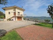 Via Moschini 25 11 vani 196mq