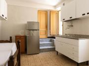 Via Nazionale 5 vani 120mq