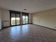 Via Ostiano trilocale 100mq