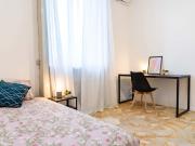 Via Plinio 70 Room 2