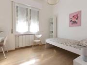 via privata erasmo boschetti 2 private room s3