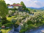 via Rosario 33 vani 800mq