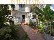 Via San Pio X 24 8 vani 250mq