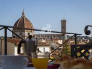 VIA SAN ZANOBI in piccola palazzina nel centro storico...