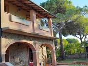 Via Santini FUORI PAESE 10 vani 0mq