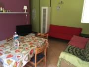 via ughi 0spedale singola a ragazza