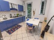 Via Venezia 13 5 vani 63mq