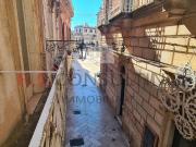 Via Vittorio Emanuele 36 6 vani 142mq