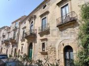 Via VITTORIO VENETO 11 vani 234mq