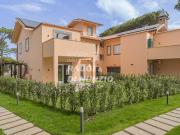 Via Vittorio Veneto 6 vani 110mq