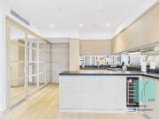 Viaduct Gardens, Legacy Building SW11, 2 bed flat to...