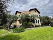 Viale delle Palme 7 vani 168mq