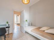 viale giovanni da cermenate 41 private room s1