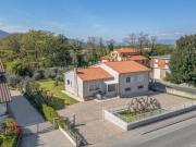 Viareggina in vendita a Quattro Strade Bientina 267 mq...