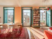 Vibrant 3 bed apt w/ balcony