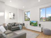 Vibrant and stylish, apartment in the heart of Beecroft