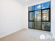 Vibrant Waterside Oasis at Shepherds Bay 1 Hamilton...