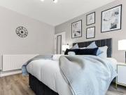 Vicarage Road, London, 3 Bedroom House