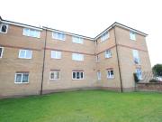 Viceroy Close, Colchester CO2, 2 bed flat to rent, £995...