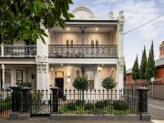 Victorian Splendour in Village Locale