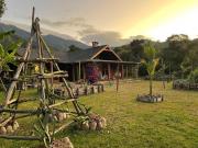 Vida cómoda y sostenible en el bosque nuboso de la Amazonía