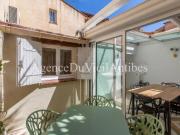 VIEIL ANTIBES Coup de cœur – 3 pièces en dernier étage...