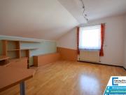 Viel Platz zum fairen Preis: 133 m² DG + Westbalkon +...