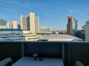 Vienna 1220 84102969