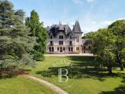 Vienne 86 Manoir XIXe et XXe Domaine d'environ 150...