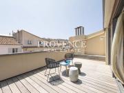 VIEUX PORT LUXE DUPLEX T5 180M2 TERRASSE TROPEZIENNE