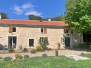 Vignoble avec dépendances